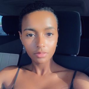 Meet your Posher, Asia